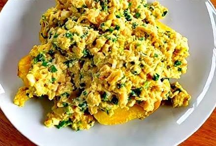 Ají de huevos